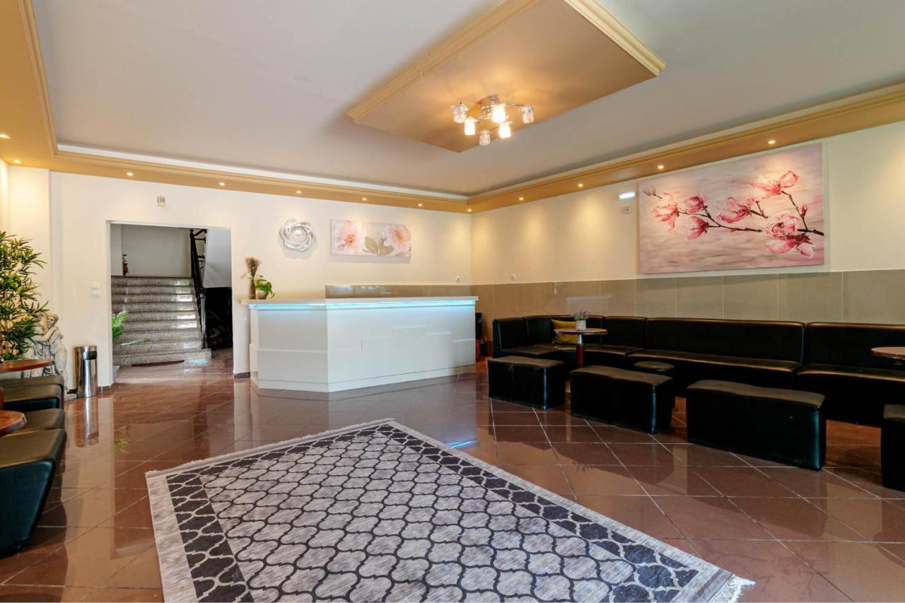 Porto Marina Aparthotel Gouvia Bagian luar foto
