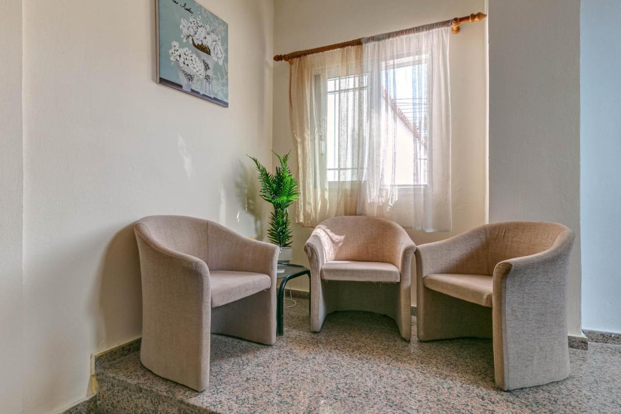 Porto Marina Aparthotel Gouvia Bagian luar foto